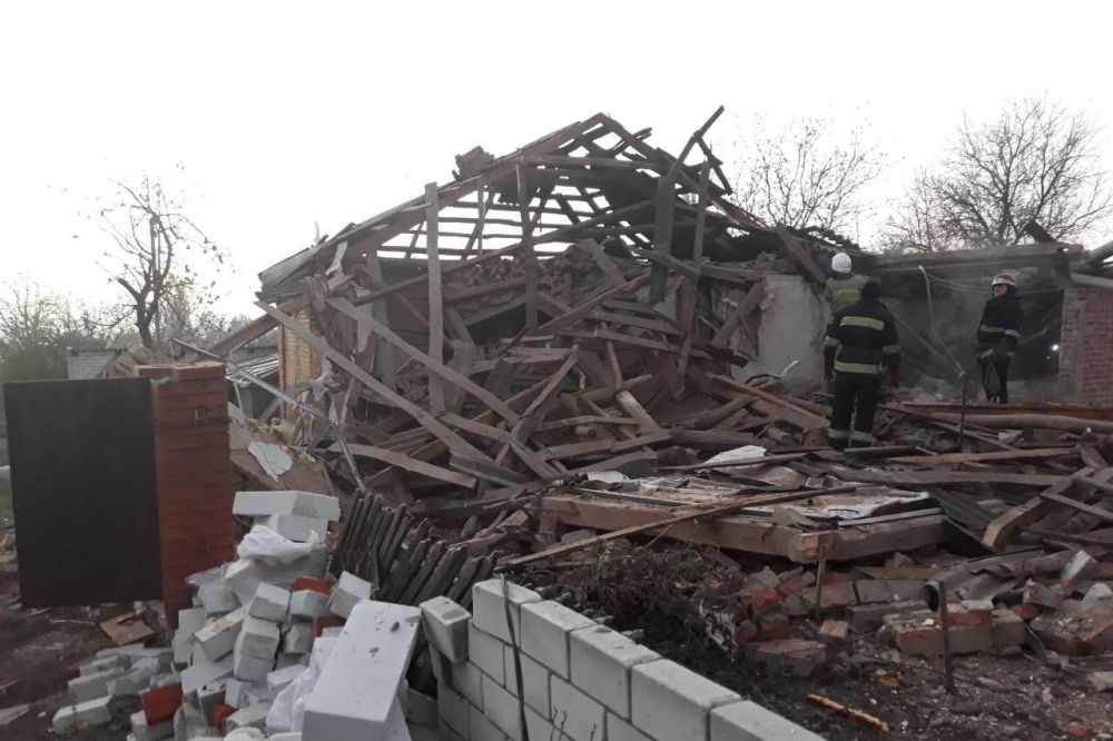 В жилом доме под Харьковом взорвался газ: есть пострадавшие (фото)
