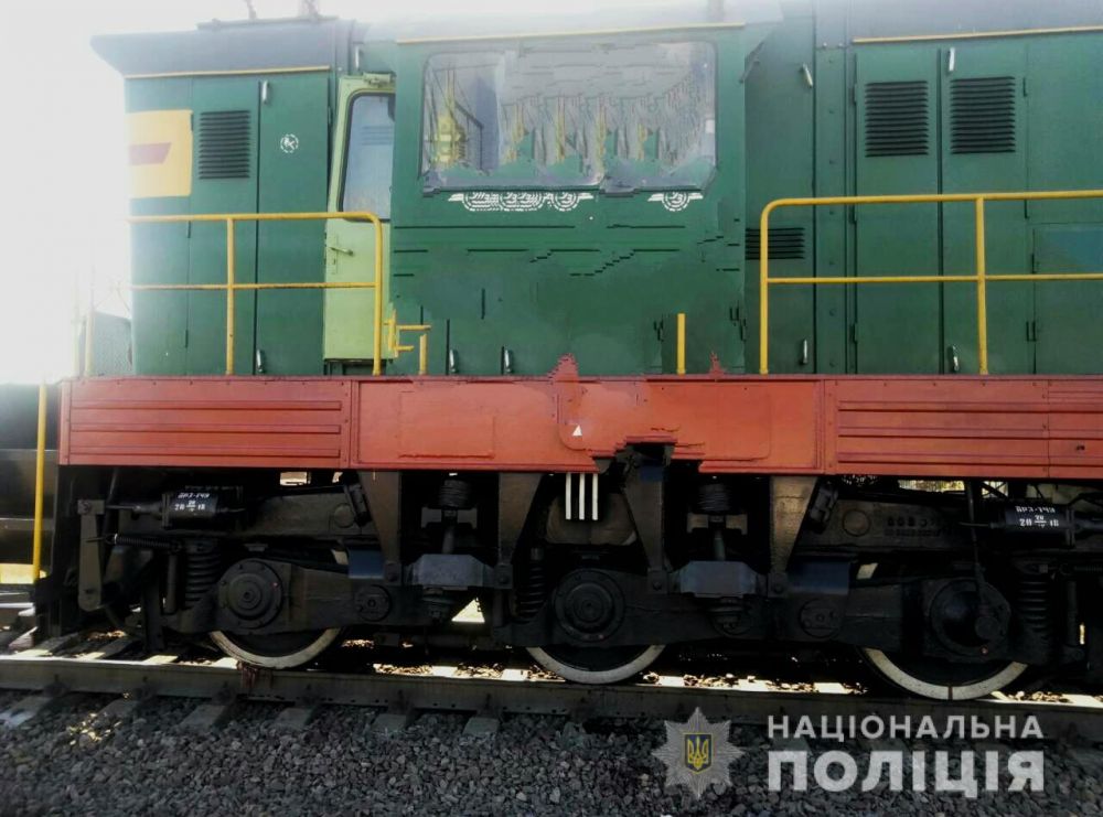 Под Харьковом школьница попала под поезд: подростку отрезало ногу