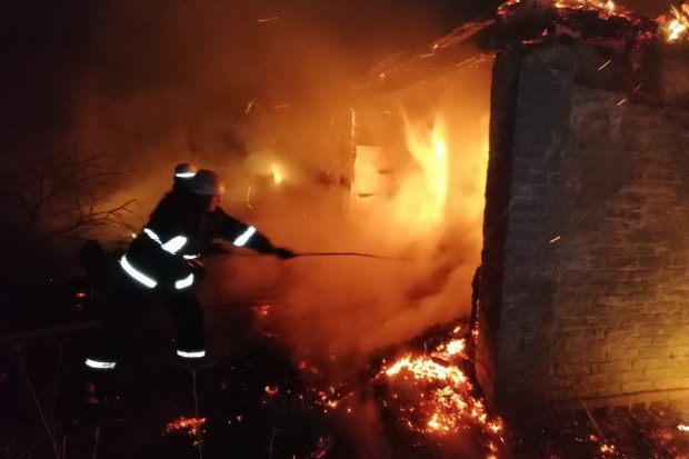 Под Харьковом на пепелище обнаружили обгоревшее тело человека