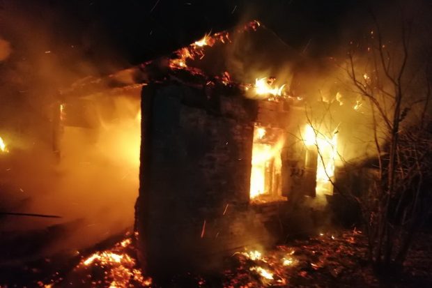 Под Харьковом на пепелище обнаружили обгоревшее тело человека