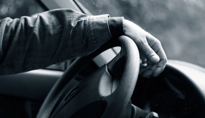 В Харькове прохожий обнаружил в автомобиле тело мужчины