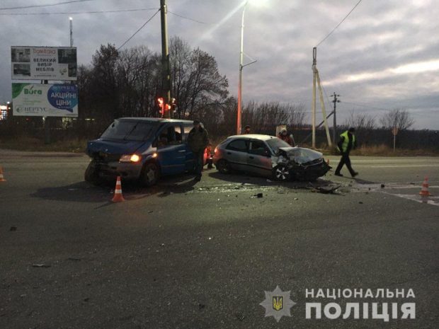В аварии на Салтовке погибла женщина