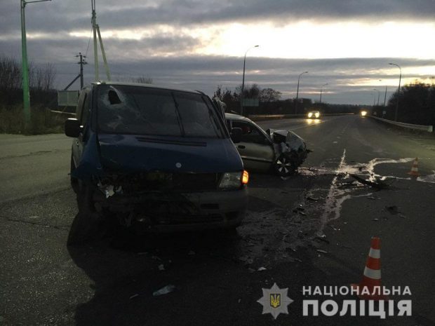 В аварии на Салтовке погибла женщина