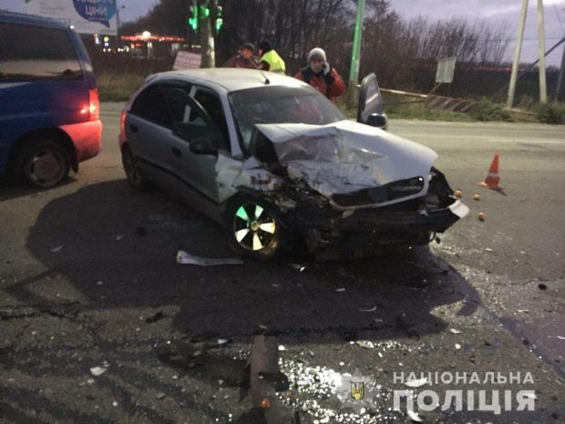 В аварии на Салтовке погибла женщина