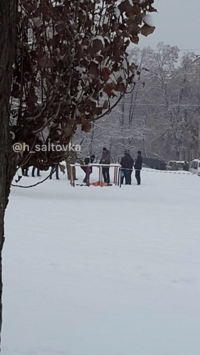 На детской площадке в Харькове нашли труп