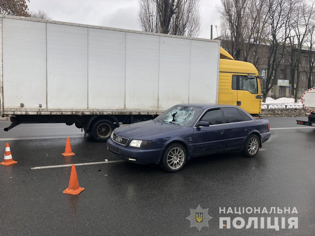 На Клочковской водитель Audi сбил пешехода