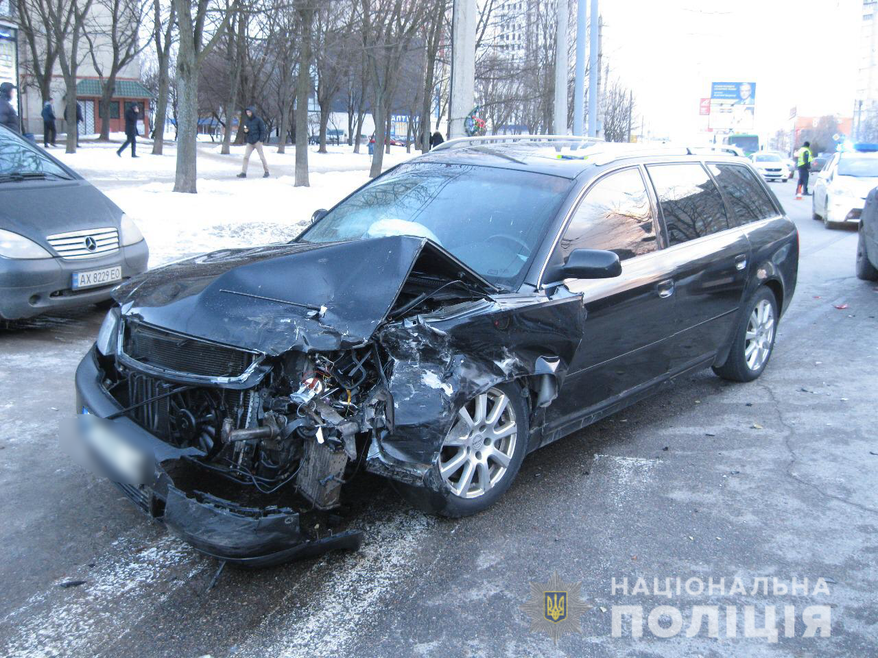 В Харькове воры убегая с места преступления попали в аварию