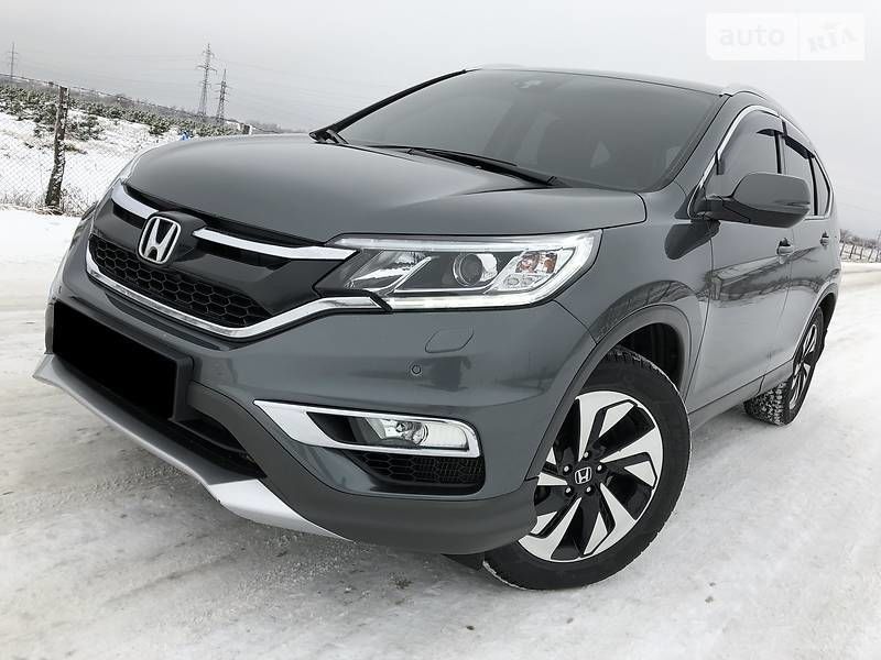 Харьковская судья купила автомобиль Honda по заниженной в несколько раз цене