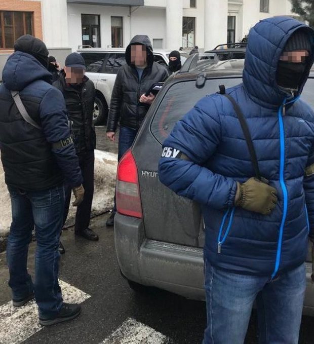 В Харькове СБУ блокировала деятельность этнической группировки, которая терроризировала предпринимателей