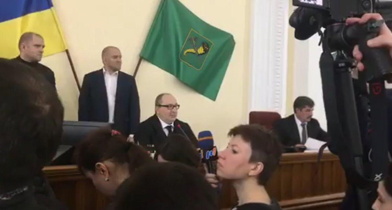 “Ты кнопка, бл***”: Кернес обматерил экс-депутата