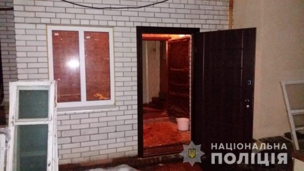 Под Харьковом пьяный мужчина в доме подорвал гранату