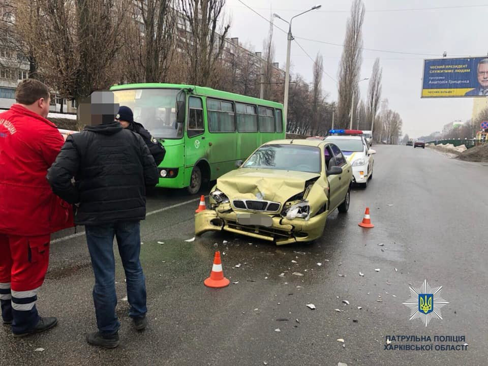 В результате аварии в Харькове пострадал один человек