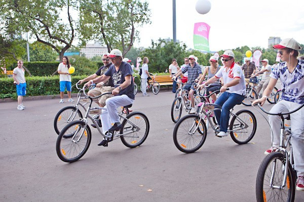 прокат велосипедов в парке горького