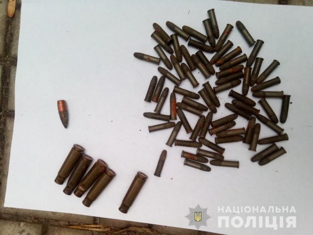 Безработный харьковчанин нашел на помойке патроны и пытался их продать