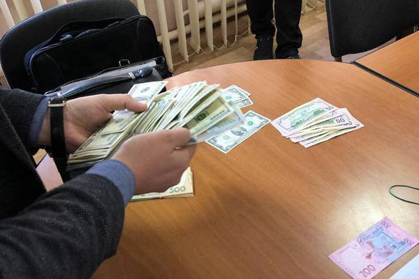 В Харькове разоблачили инспектора ГСЧС на вымогательстве с предпринимателей
