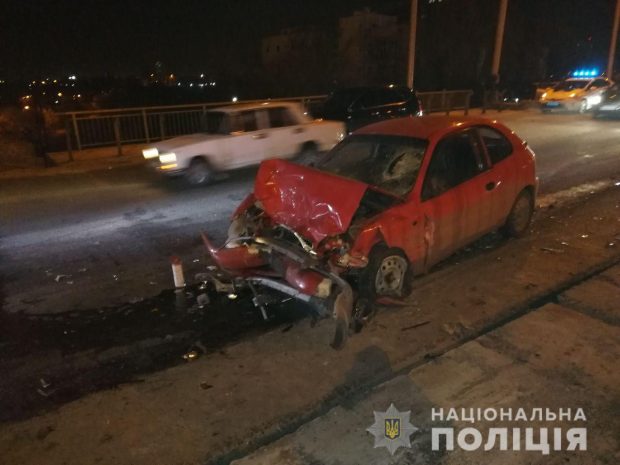 В Харькове в результате автокатастрофы погиб мужчина