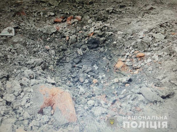 В Харькове во двор дома бросили РГД-5