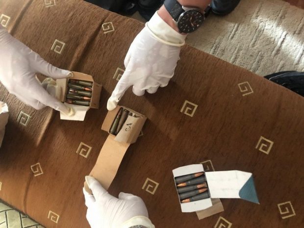 В Харькове СБУ разоблачила чиновника Нацполиции на незаконном сбыте боеприпасов