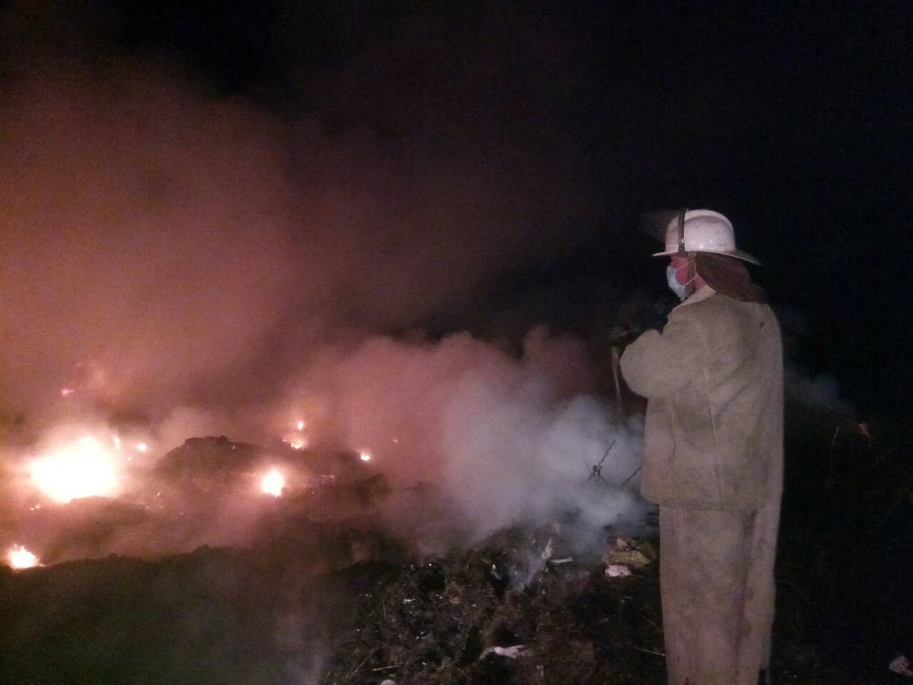 Под Харьковом произошел масштабный пожар на свалке