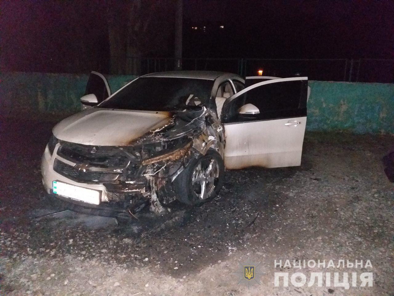 Задержали мужчину, который поджег Chevrolet Volt на Салтовке