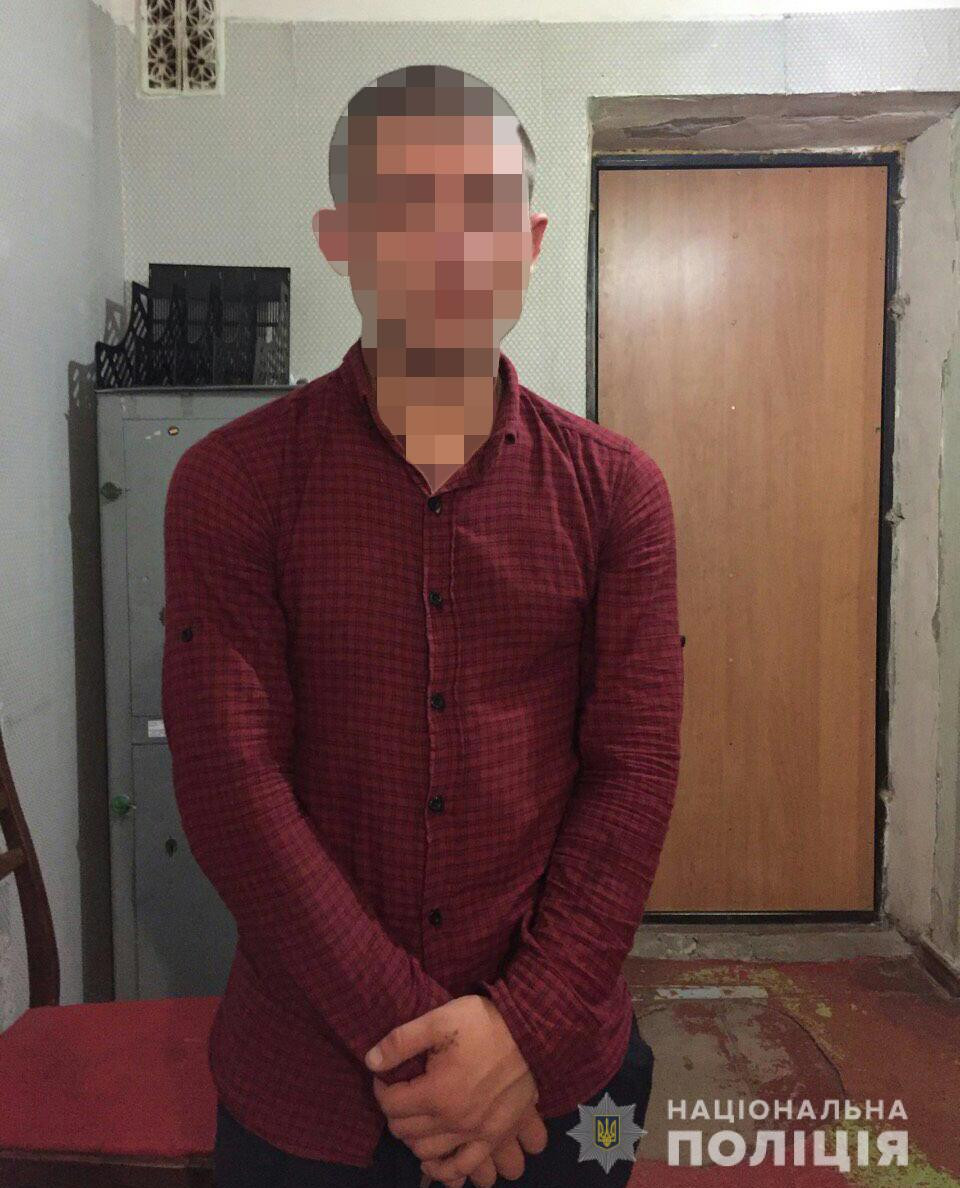 В Харькове мужчина под видом установки газовых счетчиков обманывал пенсионеров