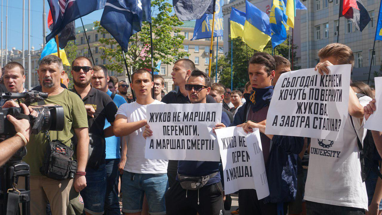 “Кернес хотел, чтобы мы играли по его правилам, но этого не произошло”, – Нацкорпус о возвращении проспекта Жукова
