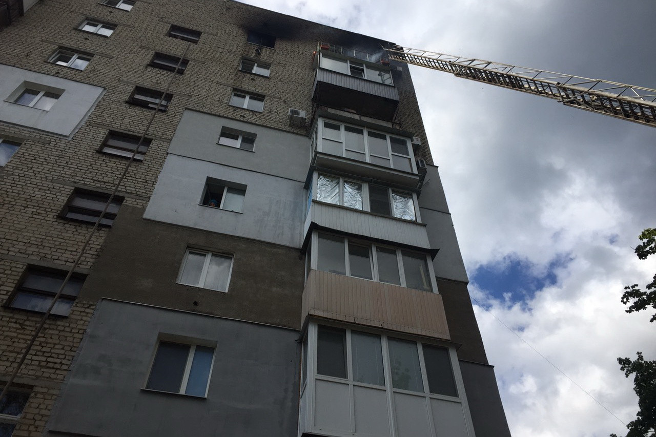 В Харькове во время пожара погиб мужчина (видео)