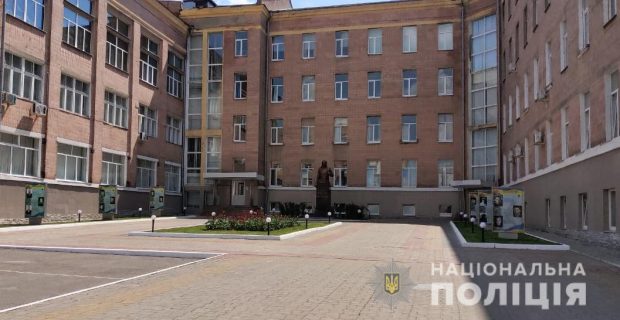 Информация о заминировании пяти ВУЗов в Харькове не подтвердилась