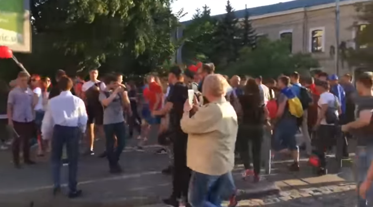 В центре Харькова разогнали акцию сторонников Шария (видео)