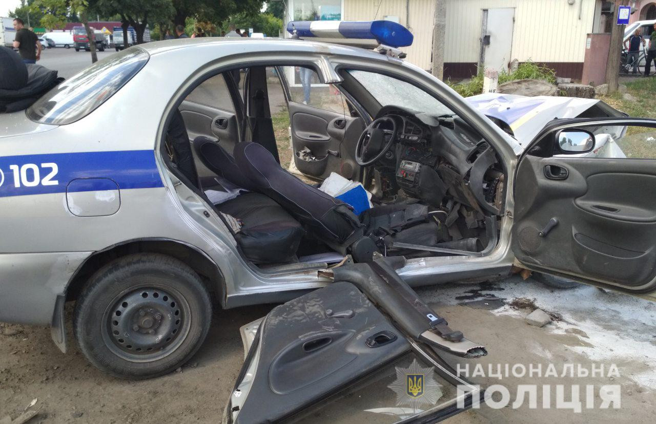 Под Харьковом в результате аварии пострадали полицейские