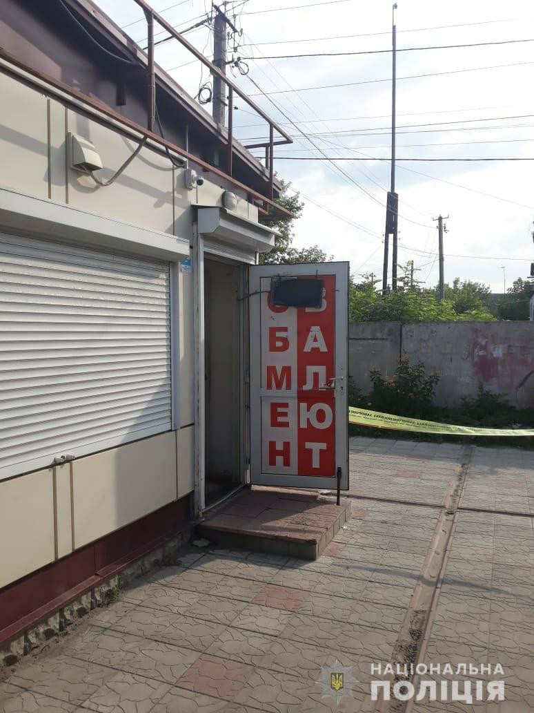 Под Харьковом неизвестные совершили разбойное нападение на пункт обмена валют