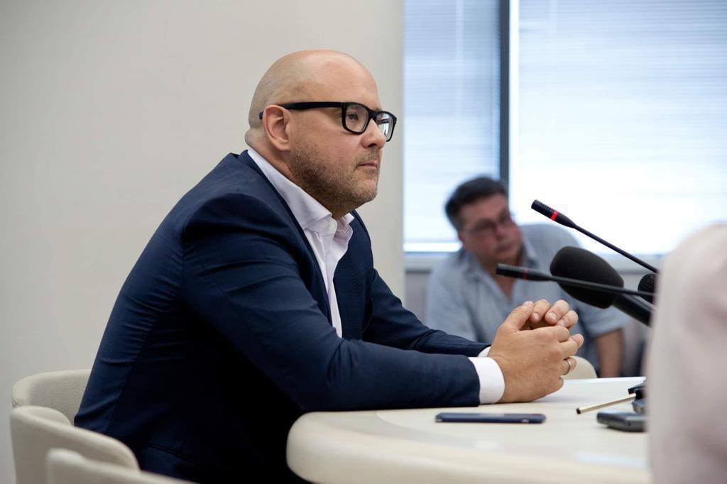 Дмитрий Святаш призвал остальных кандидатов войти в его команду