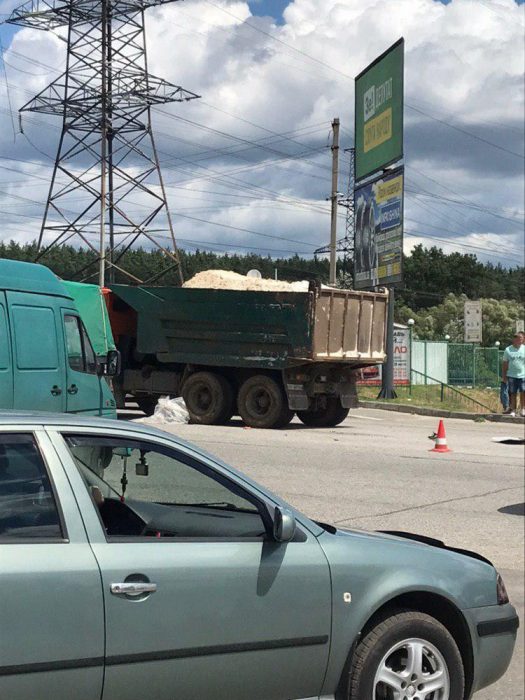 В Харьковской области КАМАЗ задавил мужчину