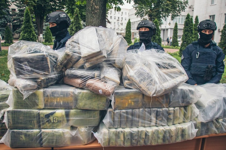 “Давайте и все вместе работать, а не заниматься популизмом”, – полиция ответила Кернесу