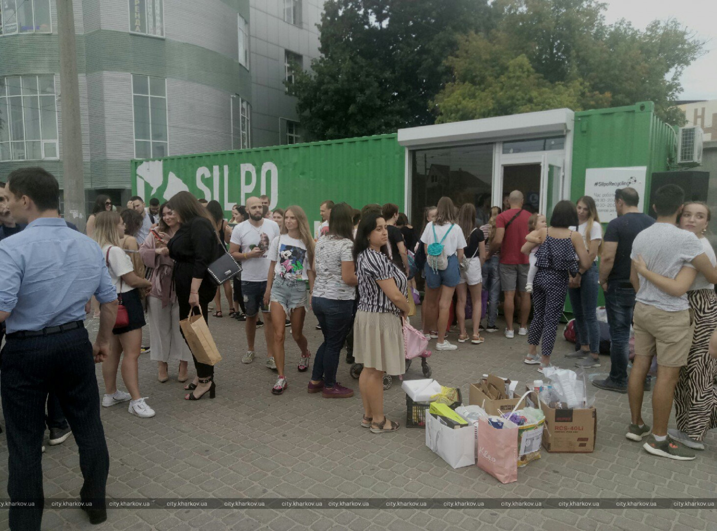 В Харькове открыли первую станцию по приему вторсырья