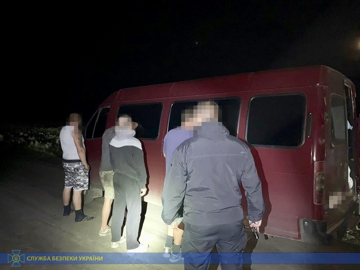 В Харьковской области остановили авто с контрабандой на 500 тысяч гривен