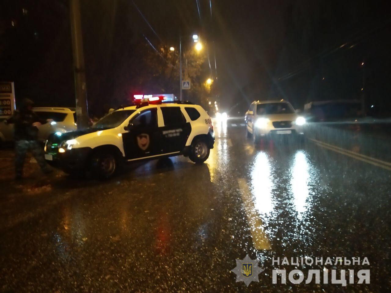 В Харькове автомобиль сбил пешехода
