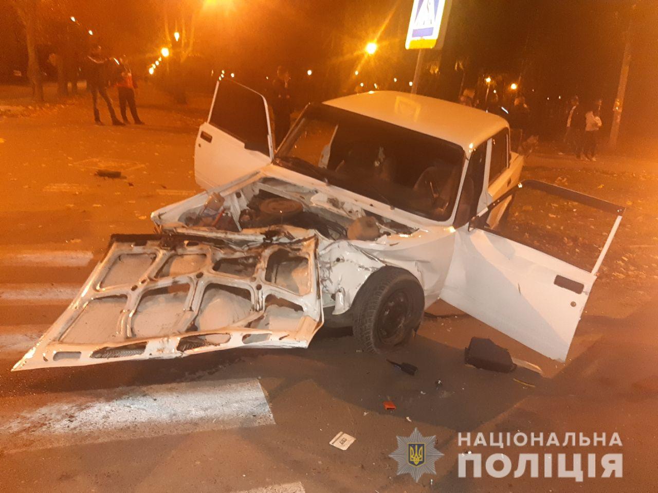 В Харькове столкнулись два автомобиля