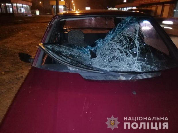 На Салтовке на пешеходном переходе сбили девушку