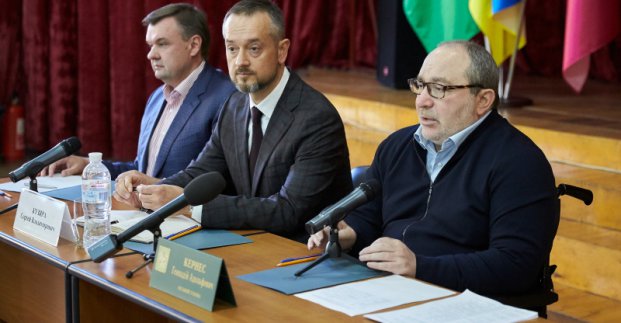 Кернес: Горсовет берет под контроль решение проблем на коксовом заводе