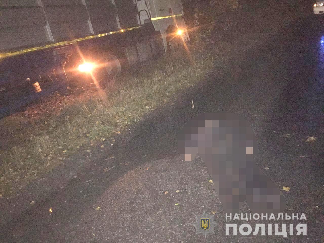 На Харьковщине грузовик сбил пешехода