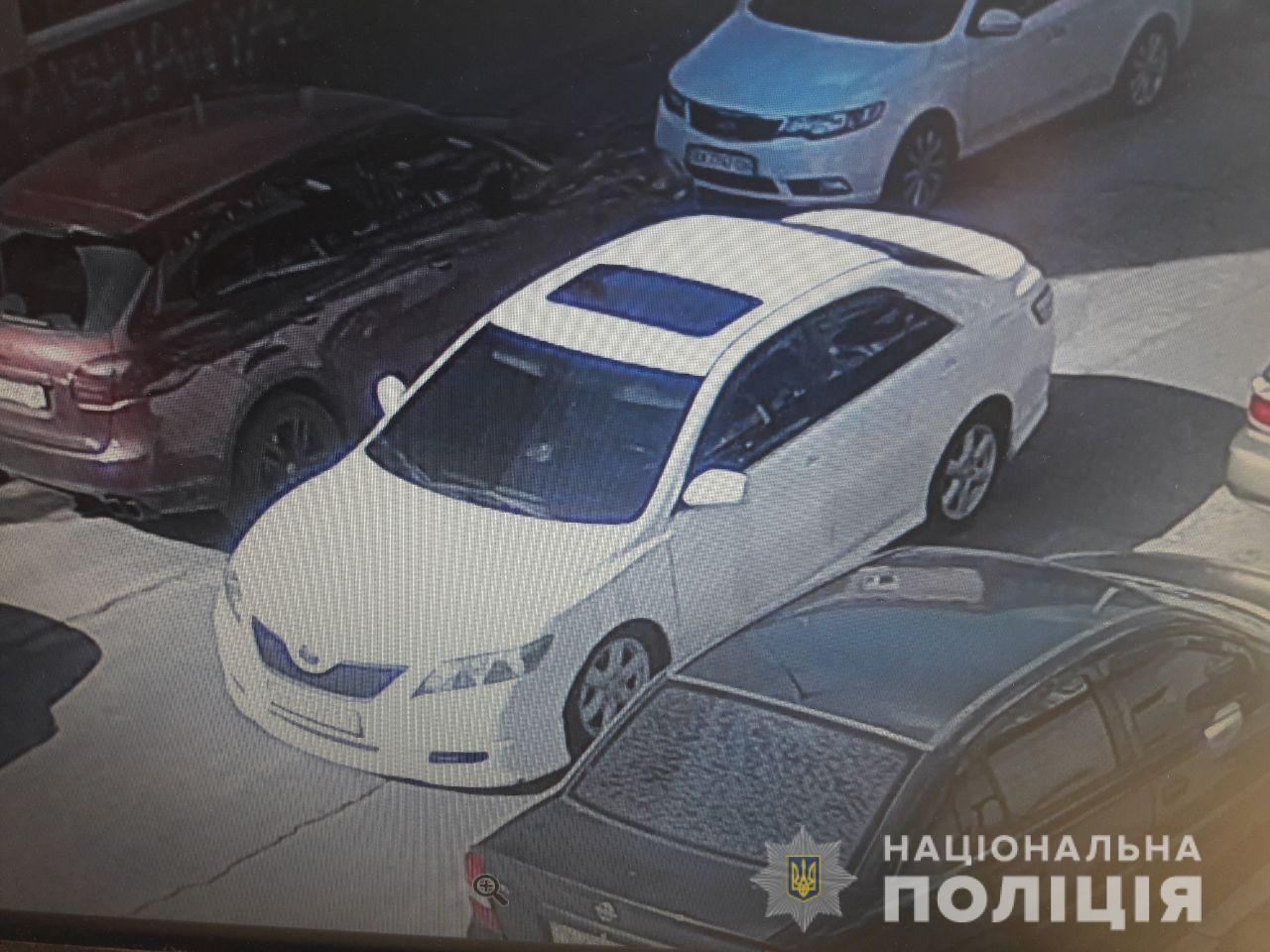 В полиции сообщили подробности о краже миллиона гривен в центре Харькова