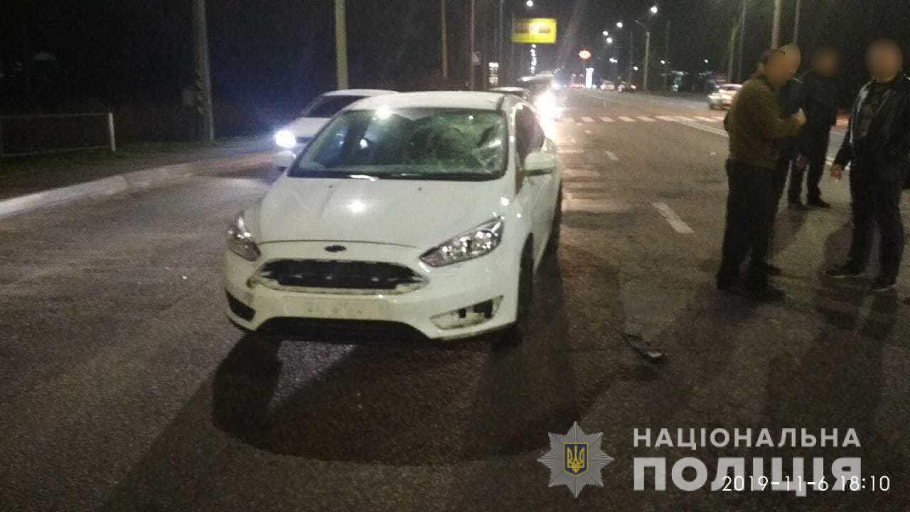 В Харькове под колесами автомобиля погибла женщина