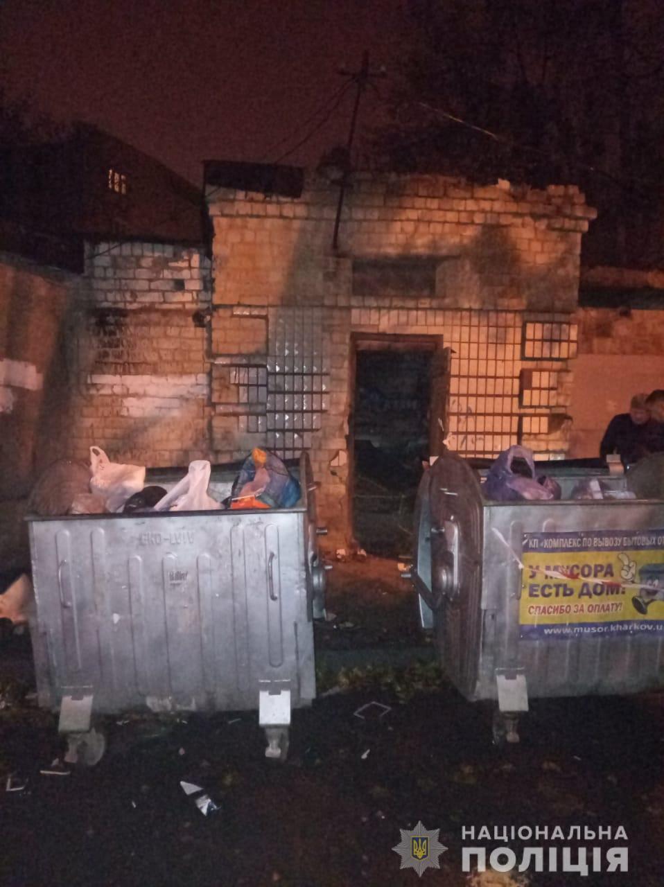 В Харькове мужчина бросил тело убитой женщины возле мусорных баков