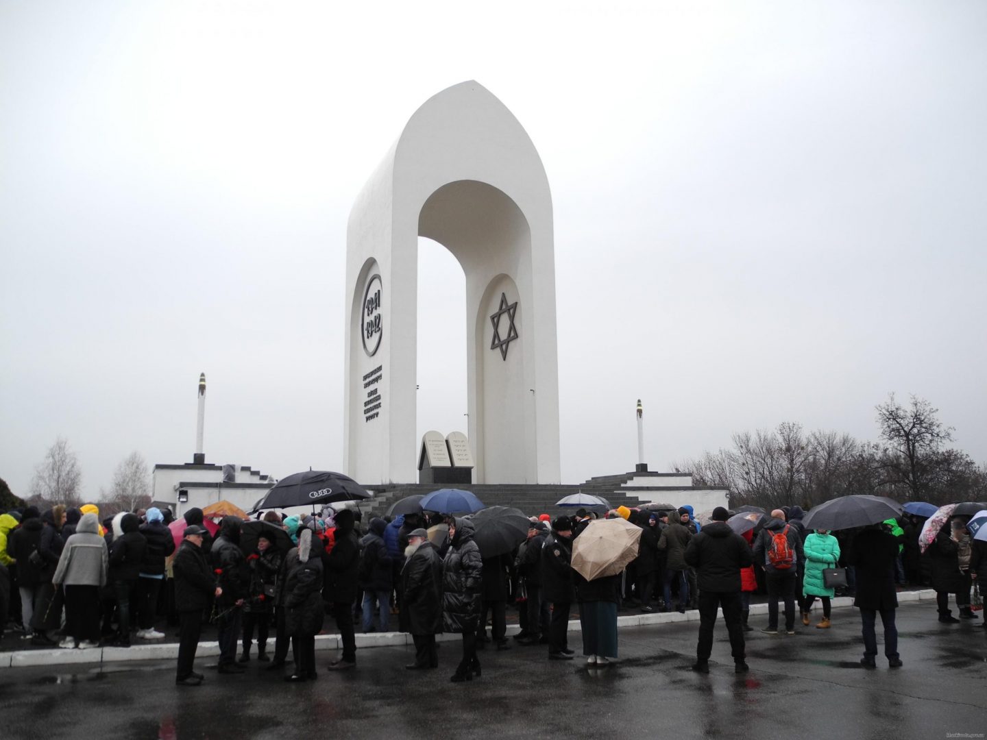 В Дробицком яру почтили память жертв Холокоста