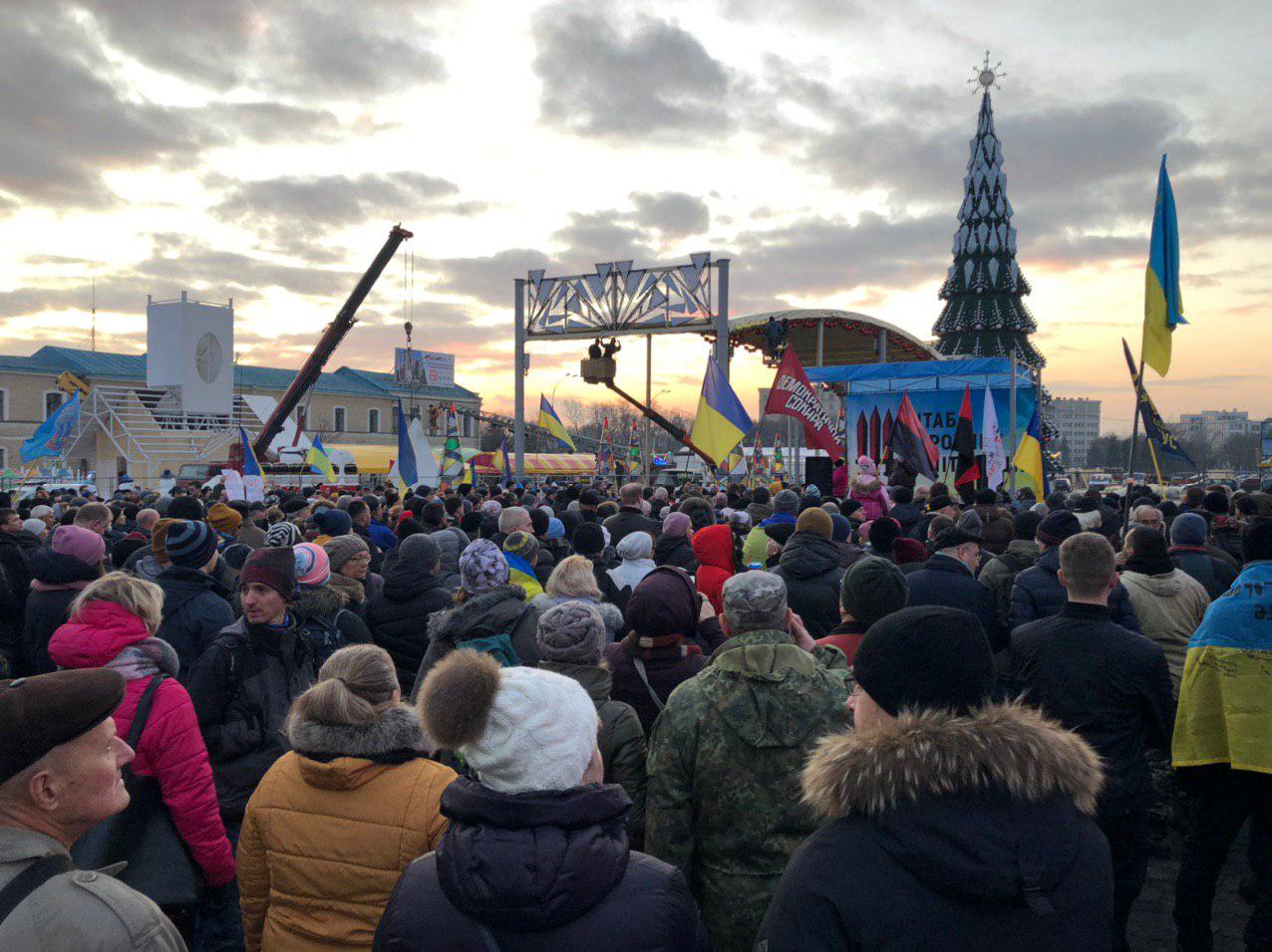 На площади Свободы прошла акция “Ні капітуляції” (видео)