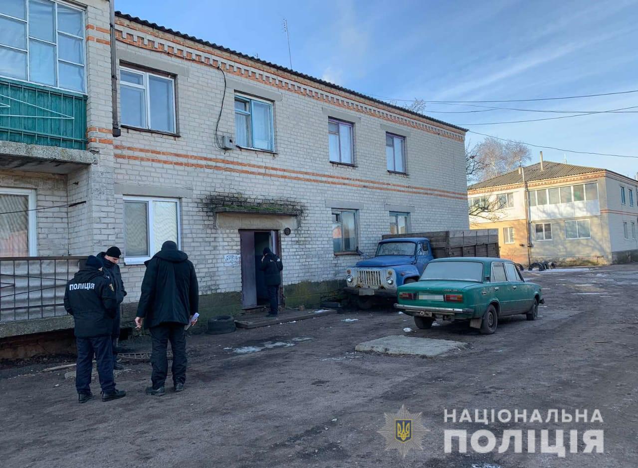 Под Харьковом пьяные подростки жестоко избили мужчину
