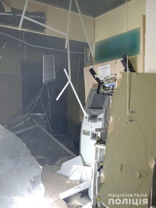В Харькове неизвестные подорвали банкомат