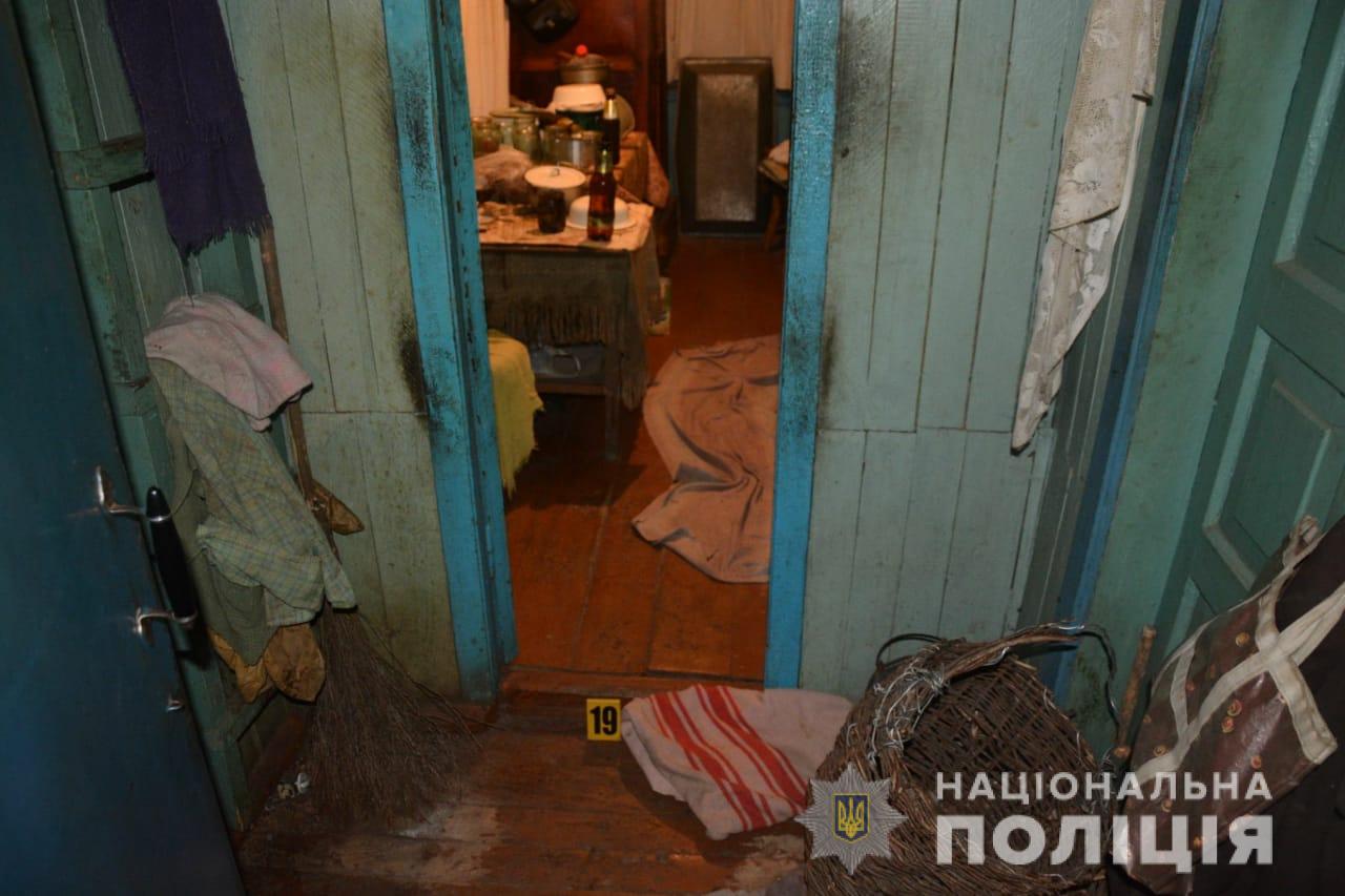 Под Харьковом двое ради шести тысяч гривен пытали пенсионера: мужчина умер