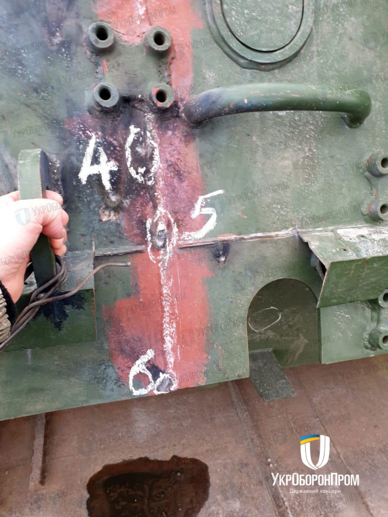“Укроборонпром” под Харьковом испытывал броню БТР-4, вокруг которой разгорелся скандал (видео)